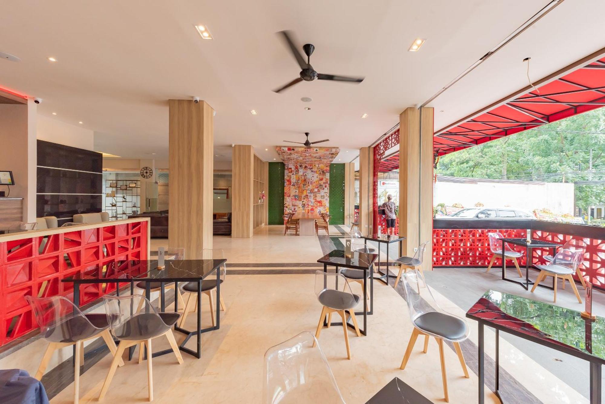 Reddoorz Premium Near Paris Van Java Mall 반둥 외부 사진