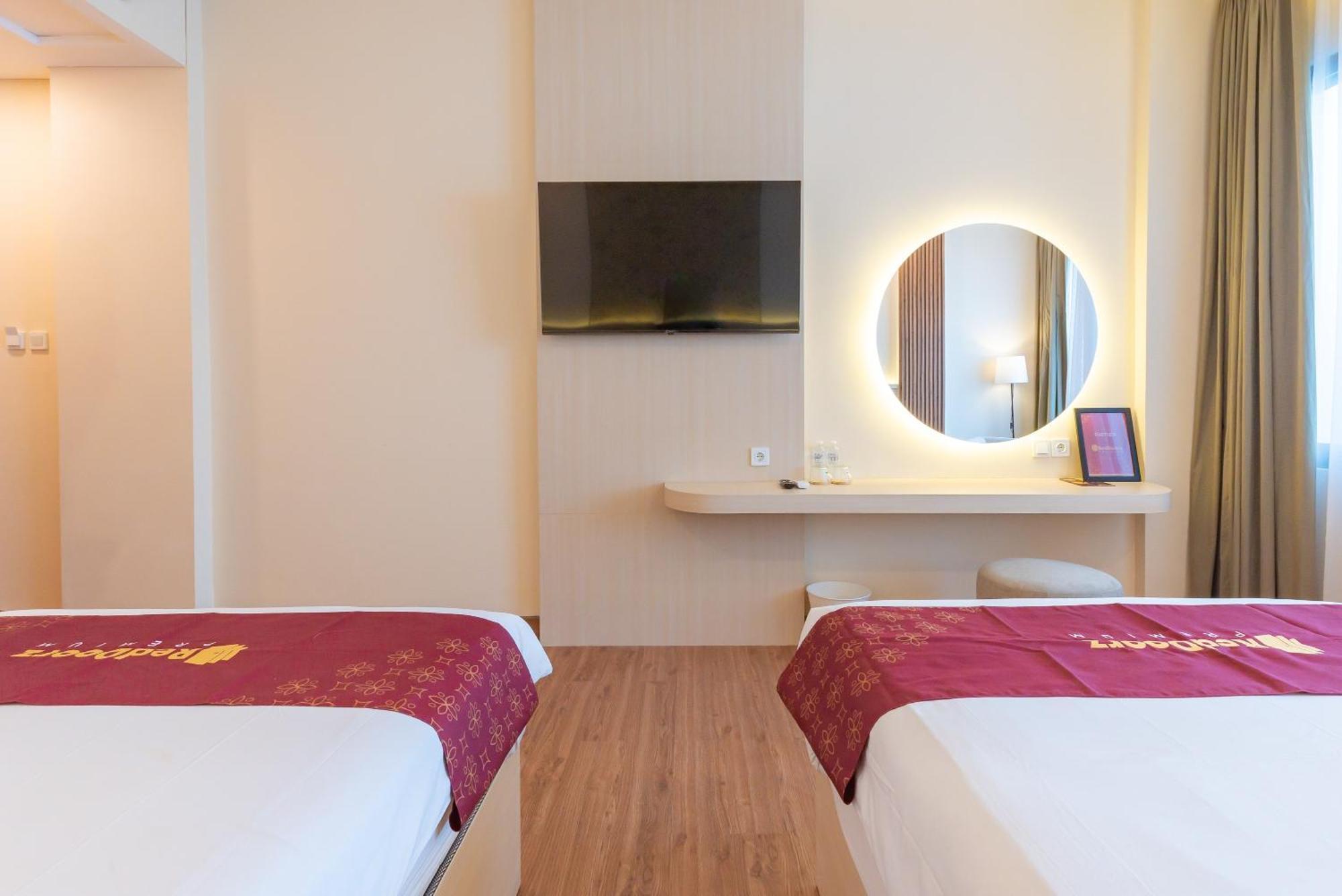 Reddoorz Premium Near Paris Van Java Mall 반둥 외부 사진